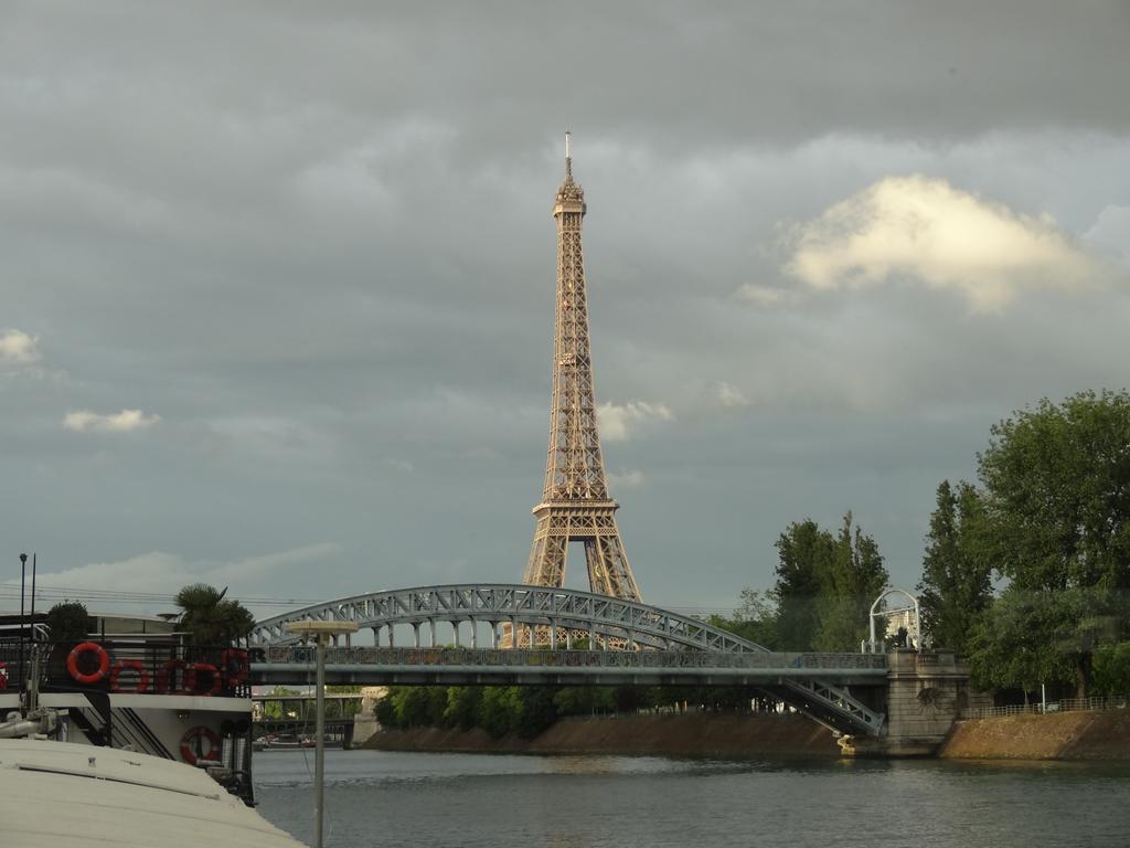 Bed & Breakfast Passerelle Des Arts *